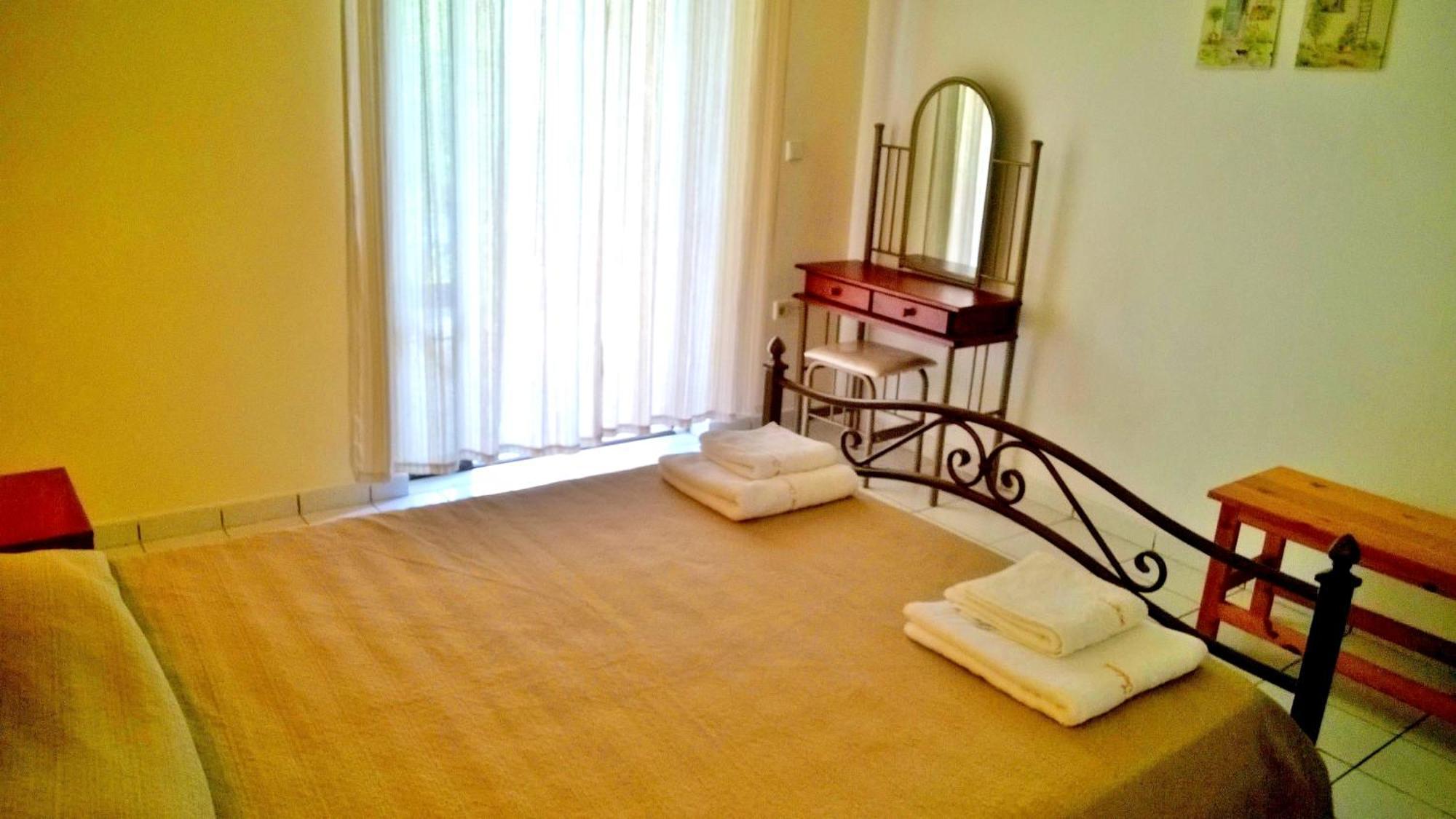 Irini Apartments And Studios カボス エクステリア 写真